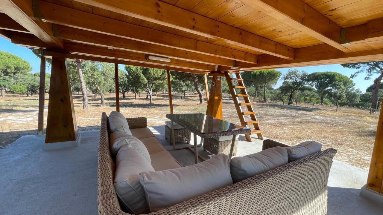 Suspended Wooden House - Monte Da Cortica Villa Águas de Moura Exteriör bild