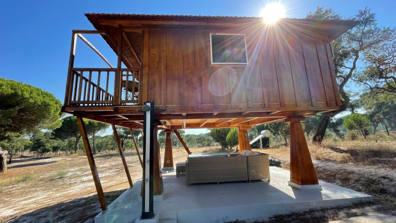 Suspended Wooden House - Monte Da Cortica Villa Águas de Moura Exteriör bild